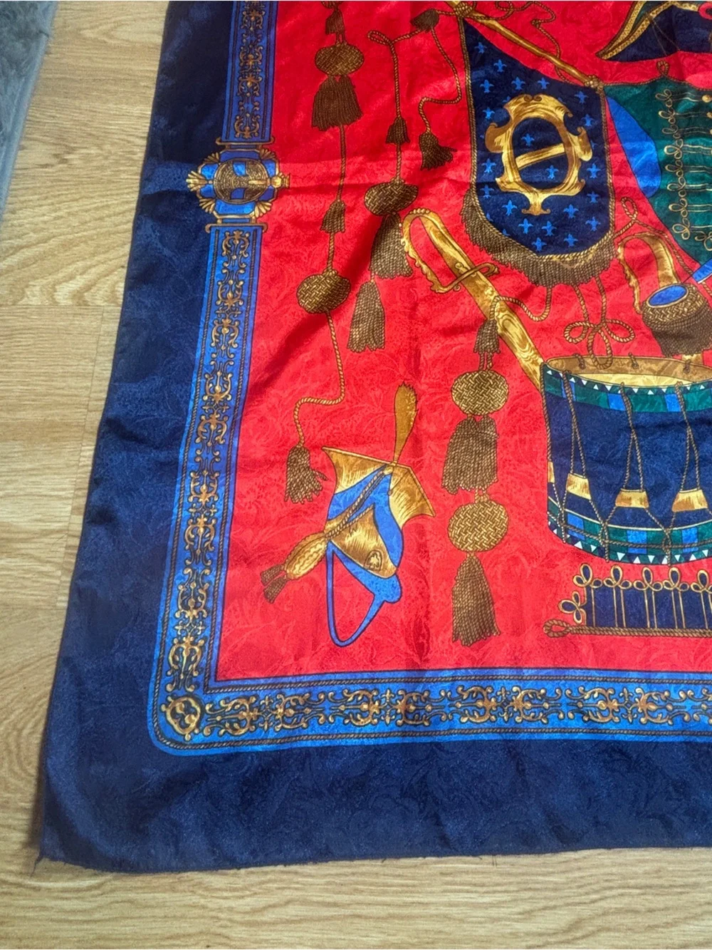 Silk-Feel Navy & Red Printed Neck Scarf